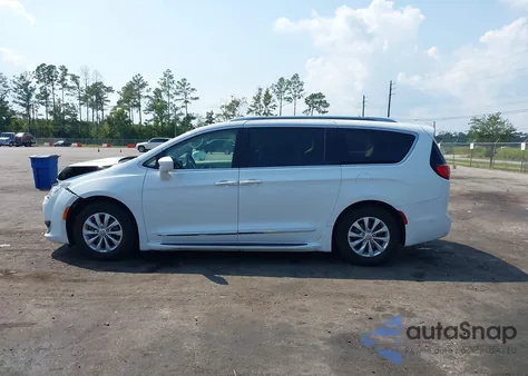 2018 Chrysler Pacifica Touring L from USA, damaged, VIN 2C4RC1BG5JR103372